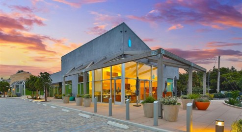 wholefoods cross creek road